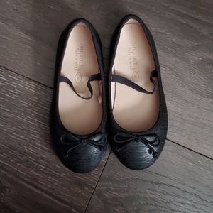 Zara Flats